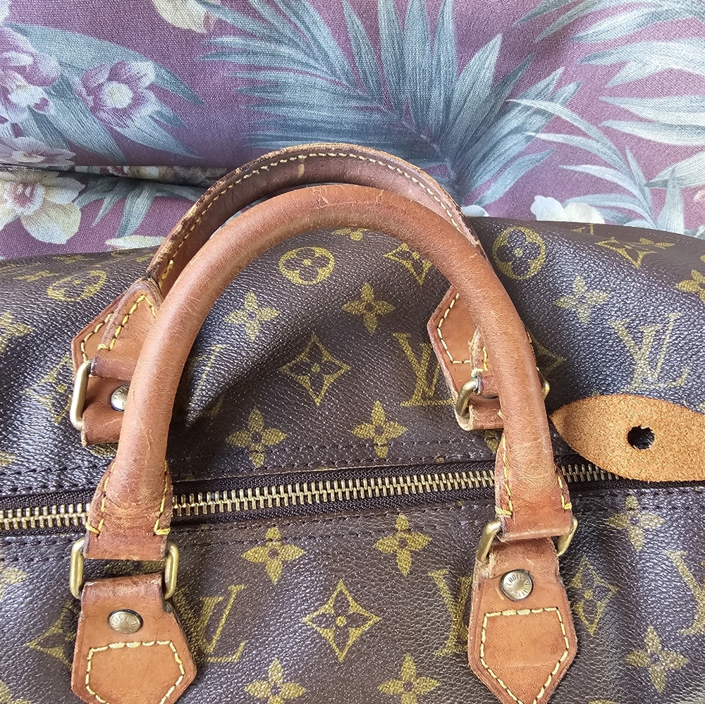 Lv bag - Picture 3 of 16